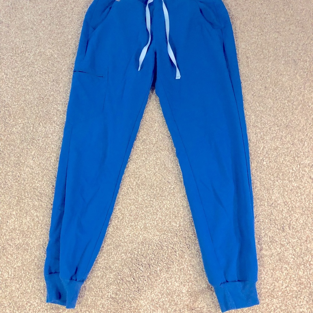 Figs brand Zamora scrub bottoms